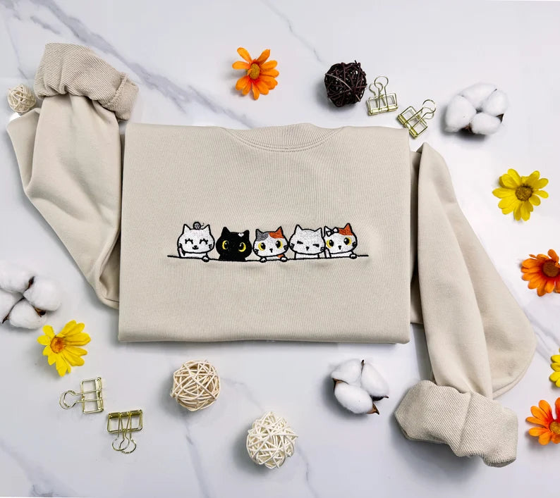 embroidered lovely cat sweatshirt